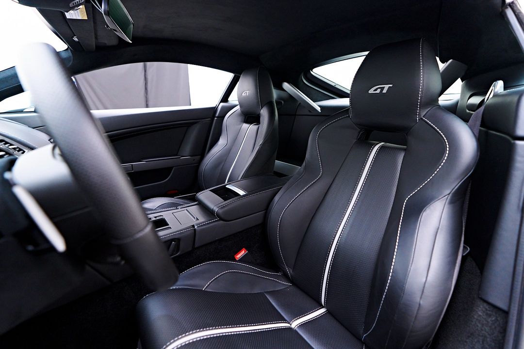 2016 Aston Martin V8 Vantage