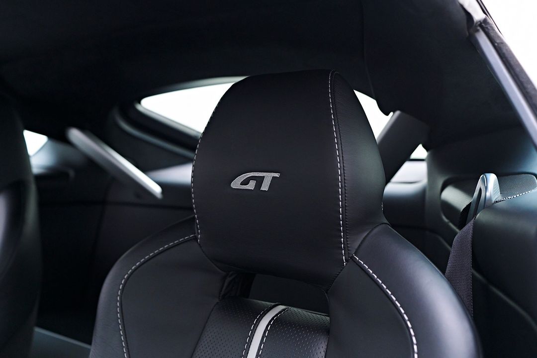 2016 Aston Martin V8 Vantage
