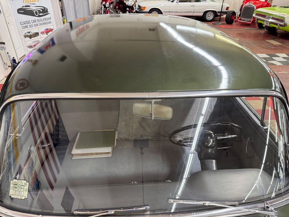 1951 Packard 200 D