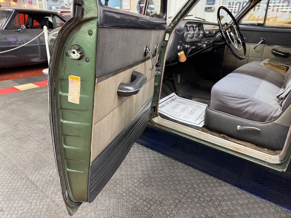 1951 Packard 200 D