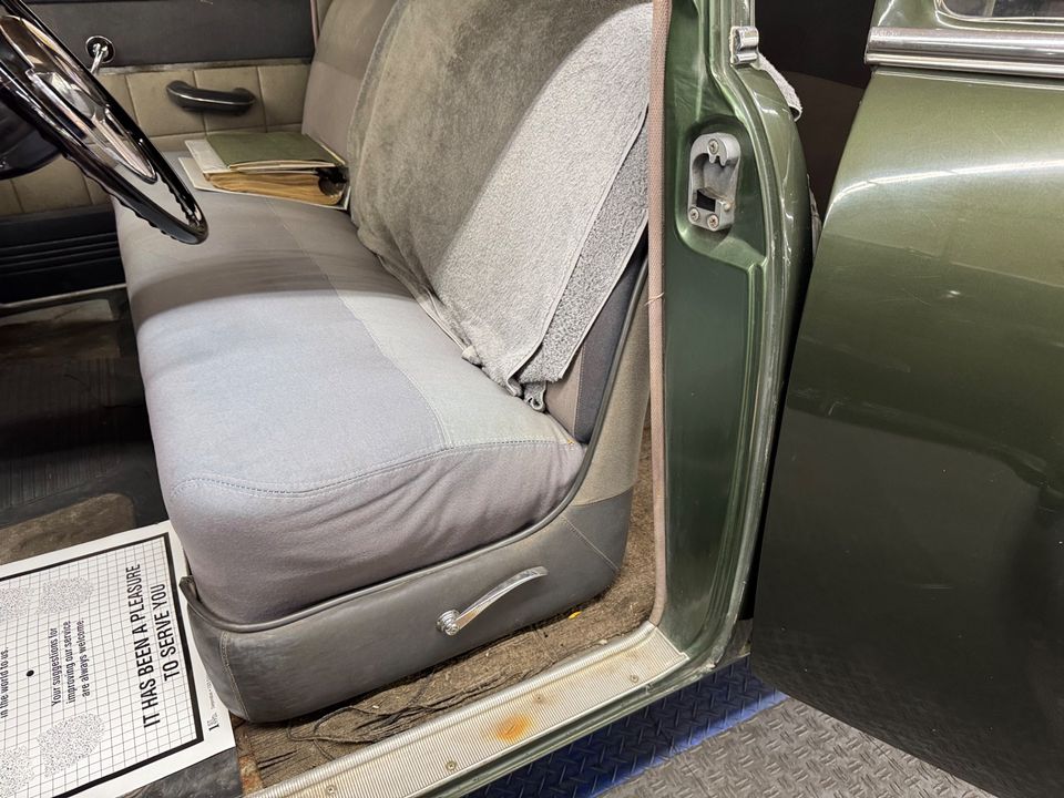 1951 Packard 200 D