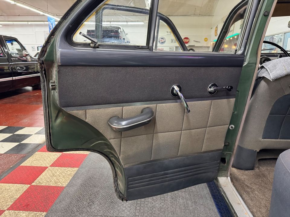 1951 Packard 200 D