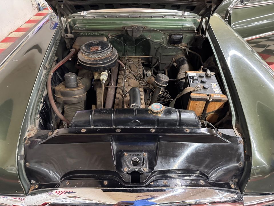 1951 Packard 200 D