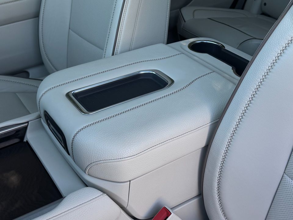 2024 GMC Yukon