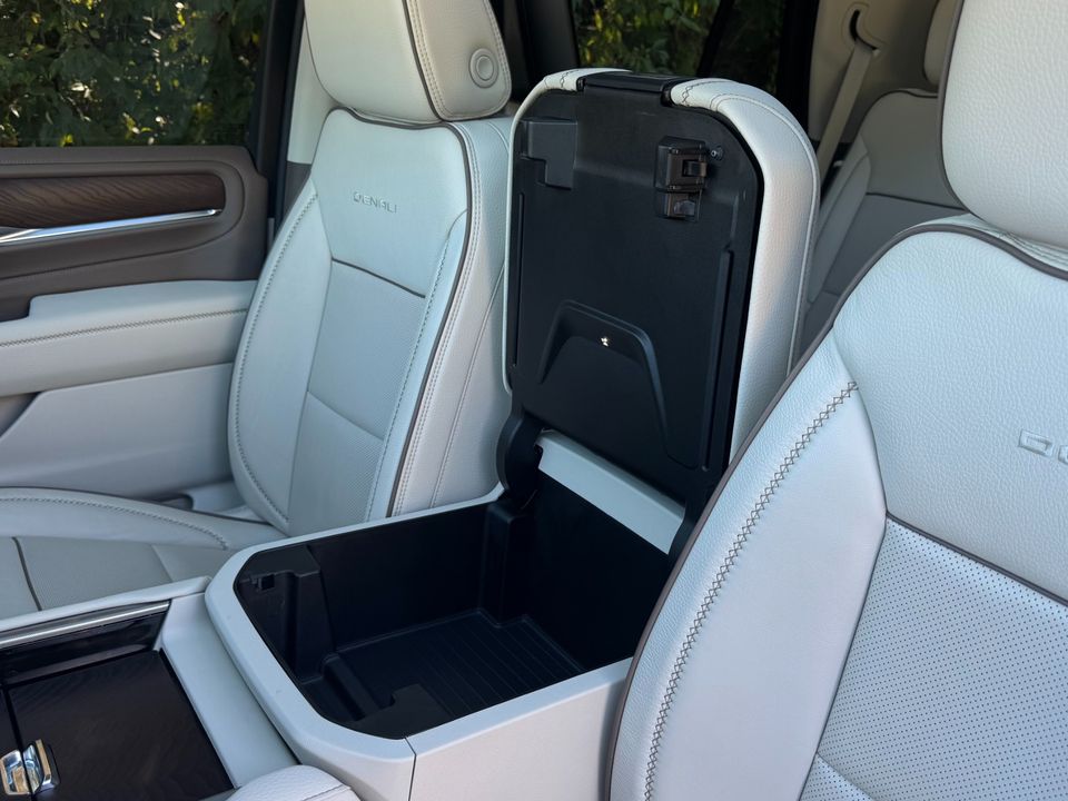 2024 GMC Yukon