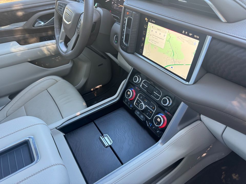 2024 GMC Yukon