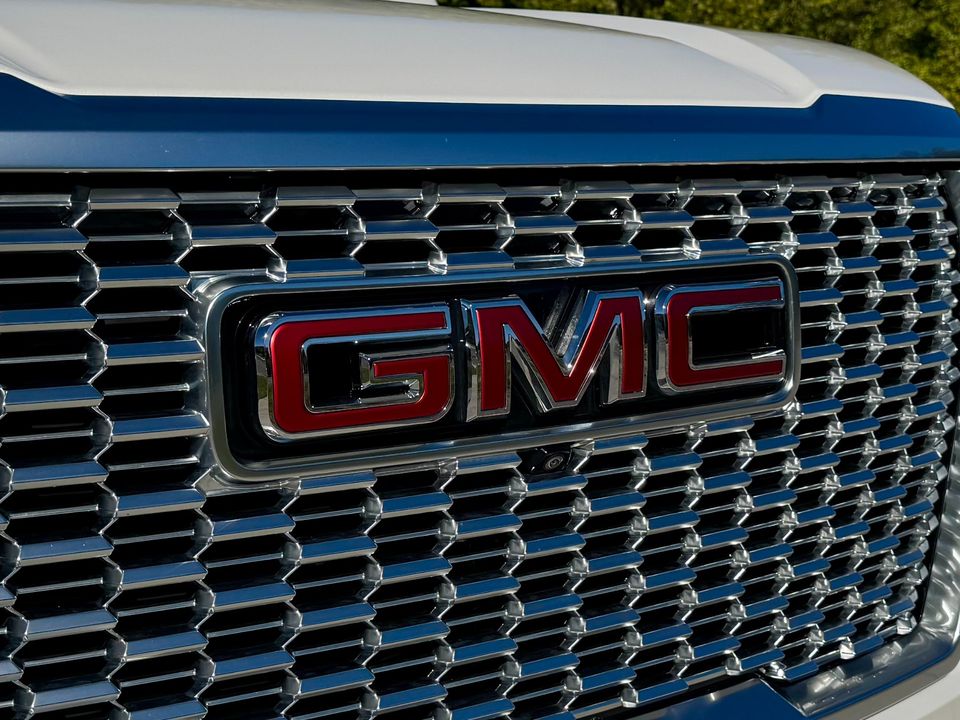 2024 GMC Yukon