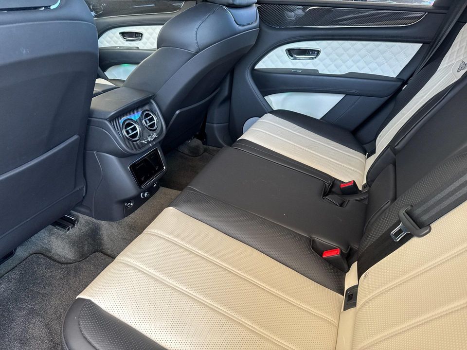 2022 Bentley Bentayga