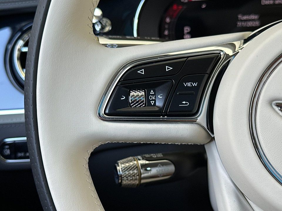 2025 Bentley Flying Spur