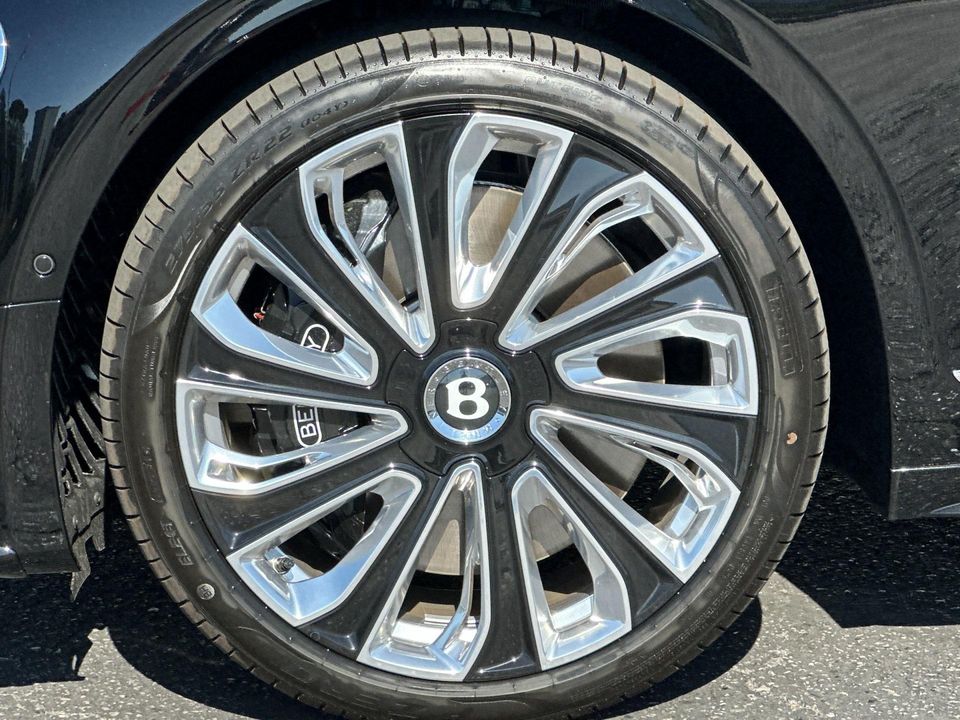 2025 Bentley Flying Spur