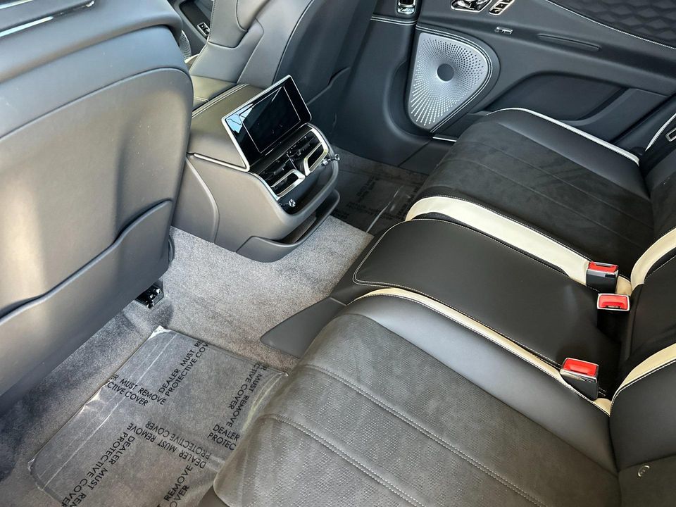 2025 Bentley Flying Spur