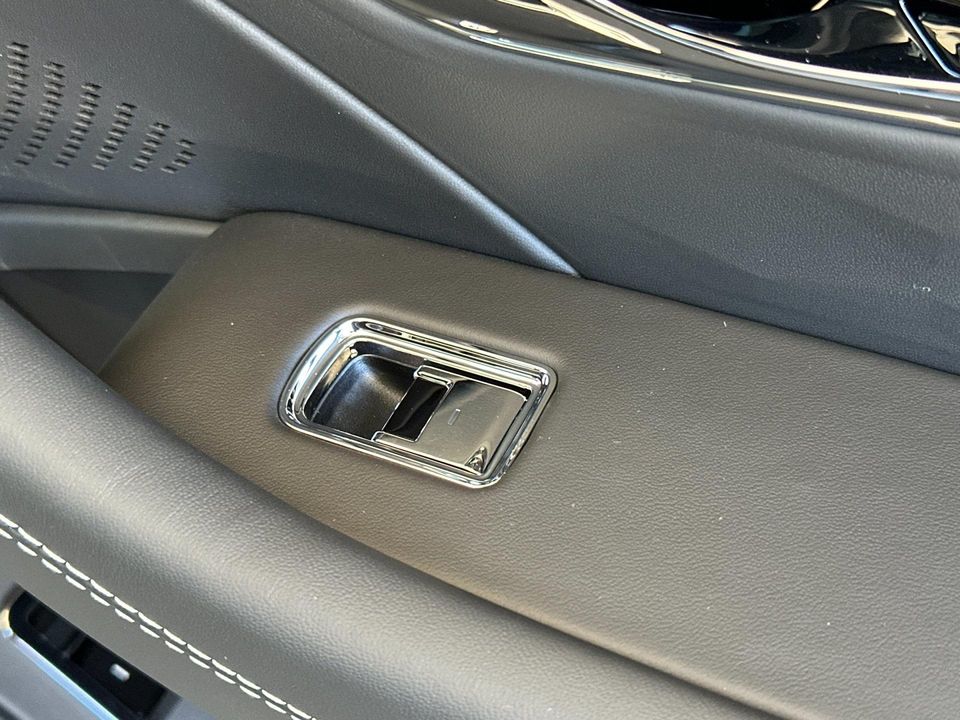 2025 Bentley Flying Spur