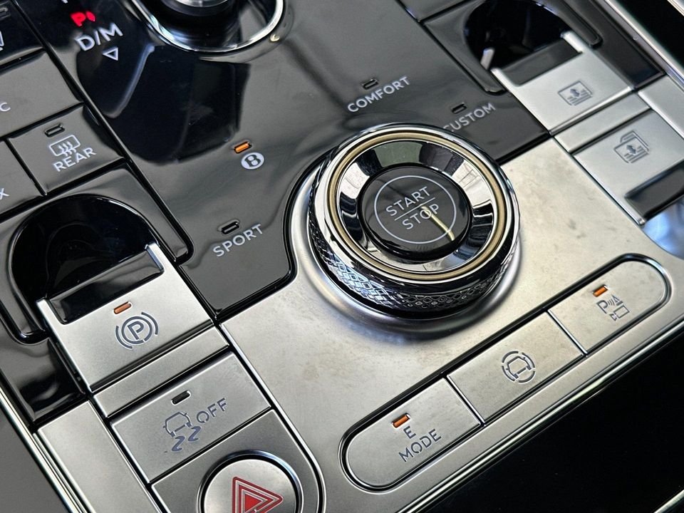 2025 Bentley Flying Spur