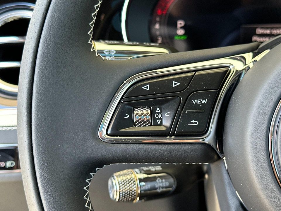 2025 Bentley Flying Spur