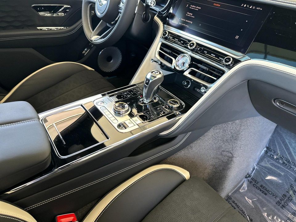 2025 Bentley Flying Spur