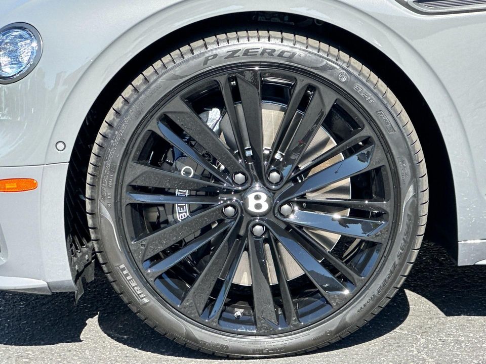 2025 Bentley Flying Spur