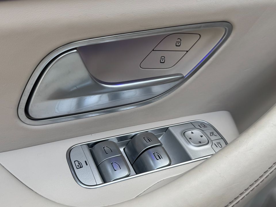 2023 Mercedes-Benz GLS 600