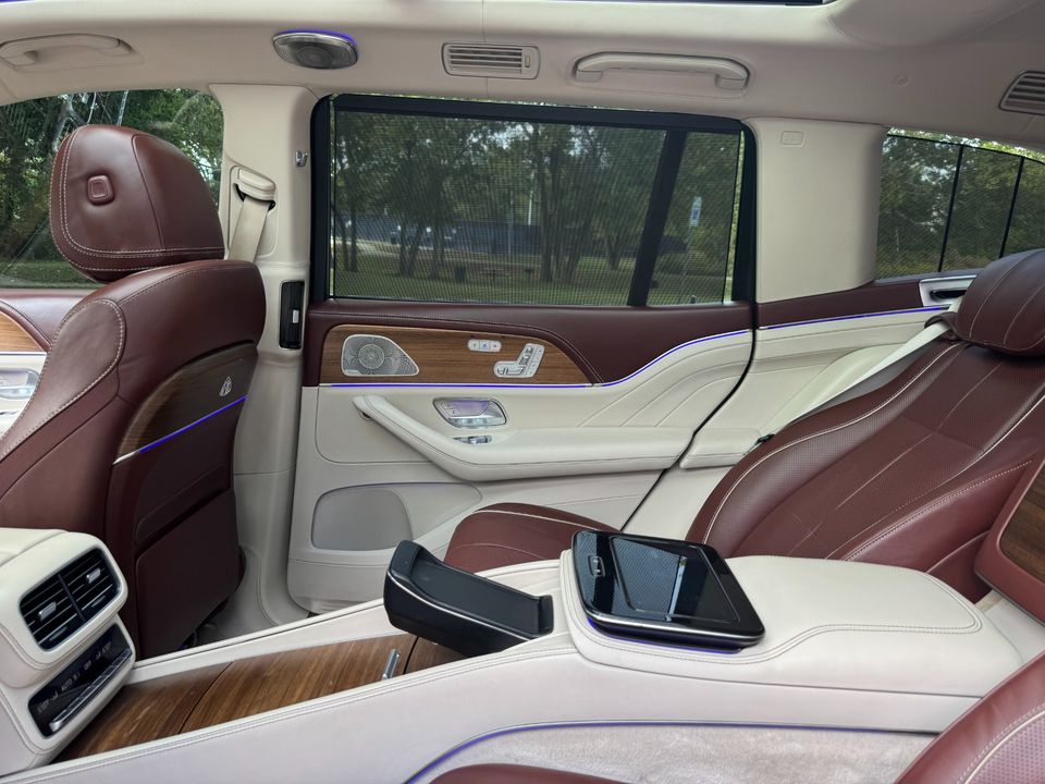 2023 Mercedes-Benz GLS 600