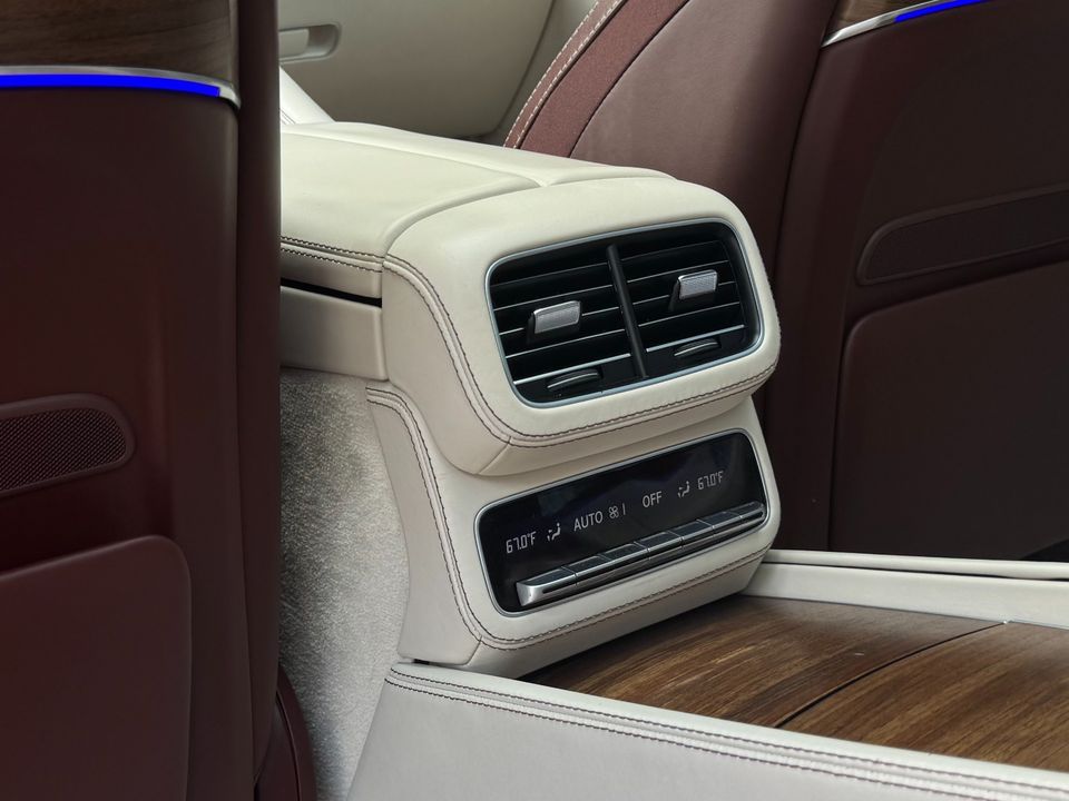 2023 Mercedes-Benz GLS 600