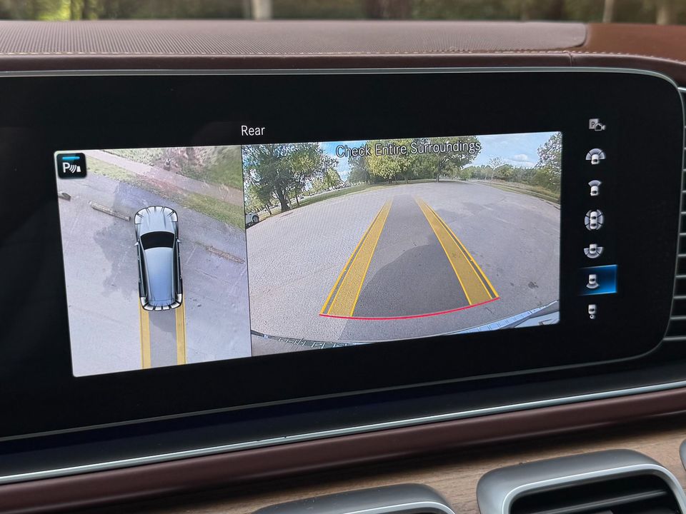 2023 Mercedes-Benz GLS 600