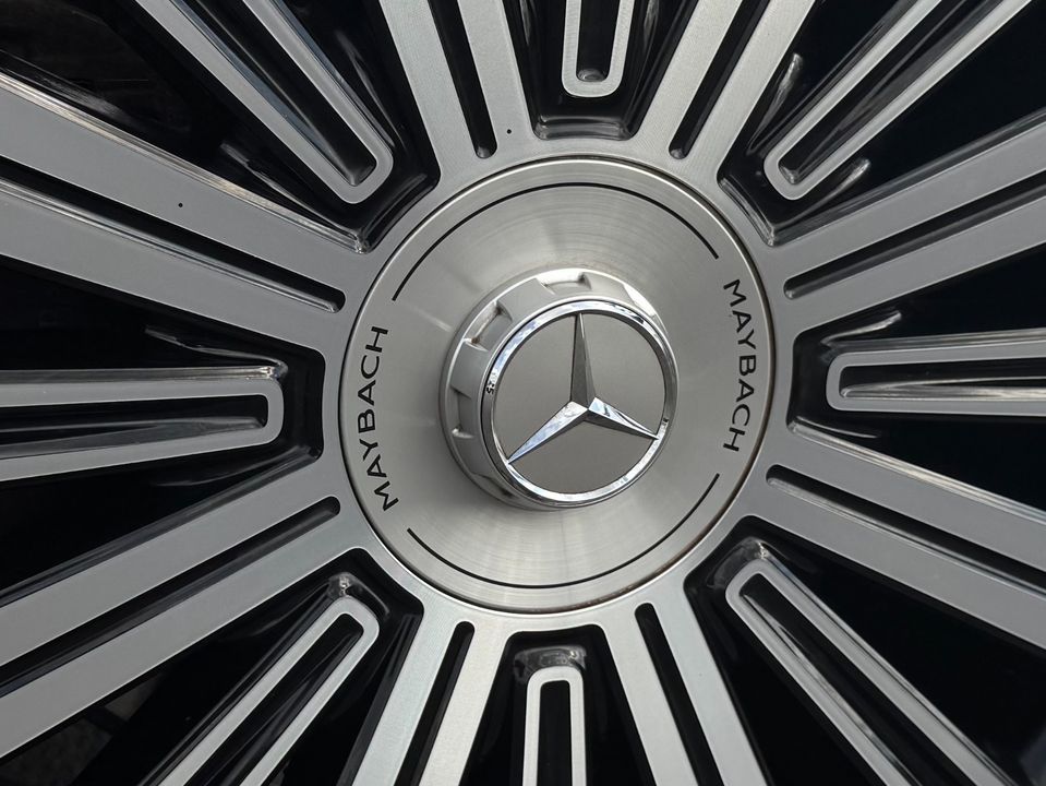 2023 Mercedes-Benz GLS 600