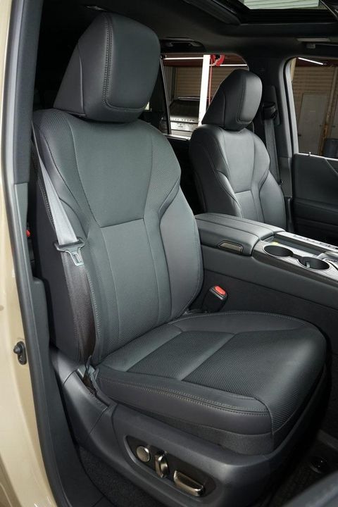 2025 Lexus LX 700H