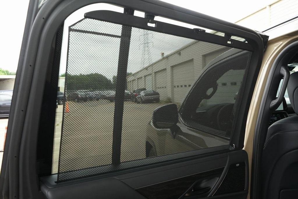 2025 Lexus LX 700H