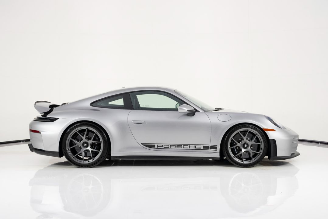 2025 Porsche 911