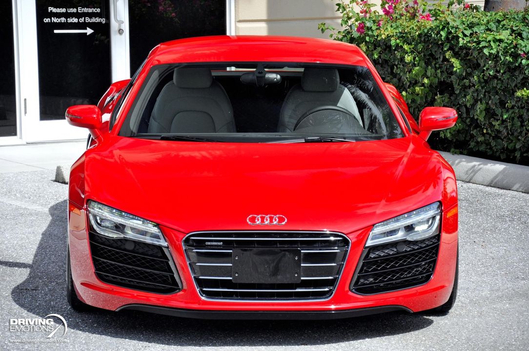 2014 Audi R8 V10