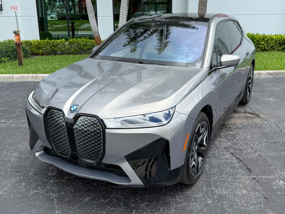 2025 BMW iX