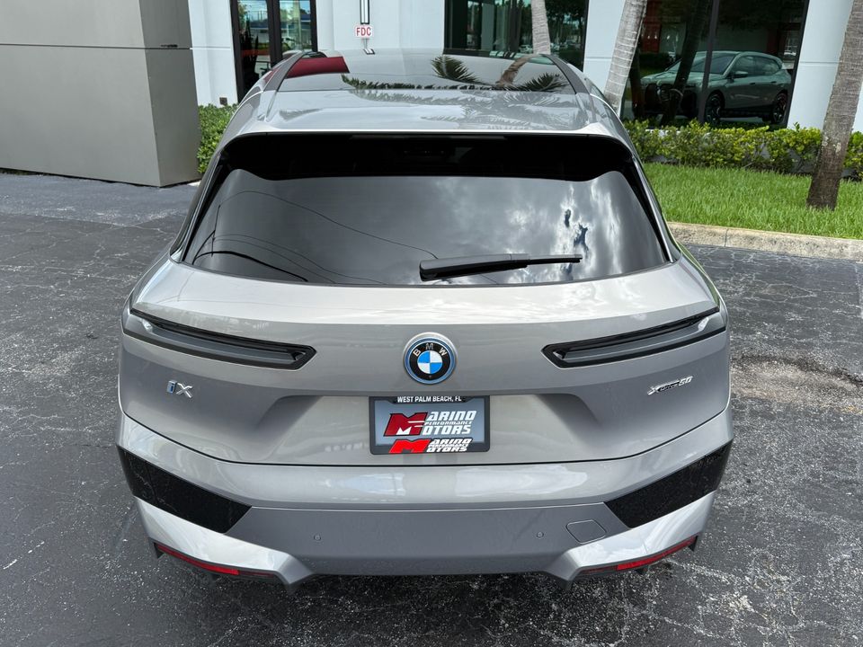 2025 BMW iX