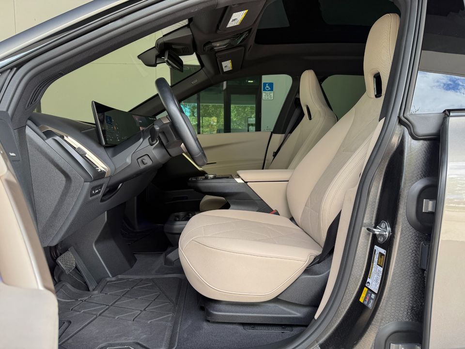 2025 BMW iX
