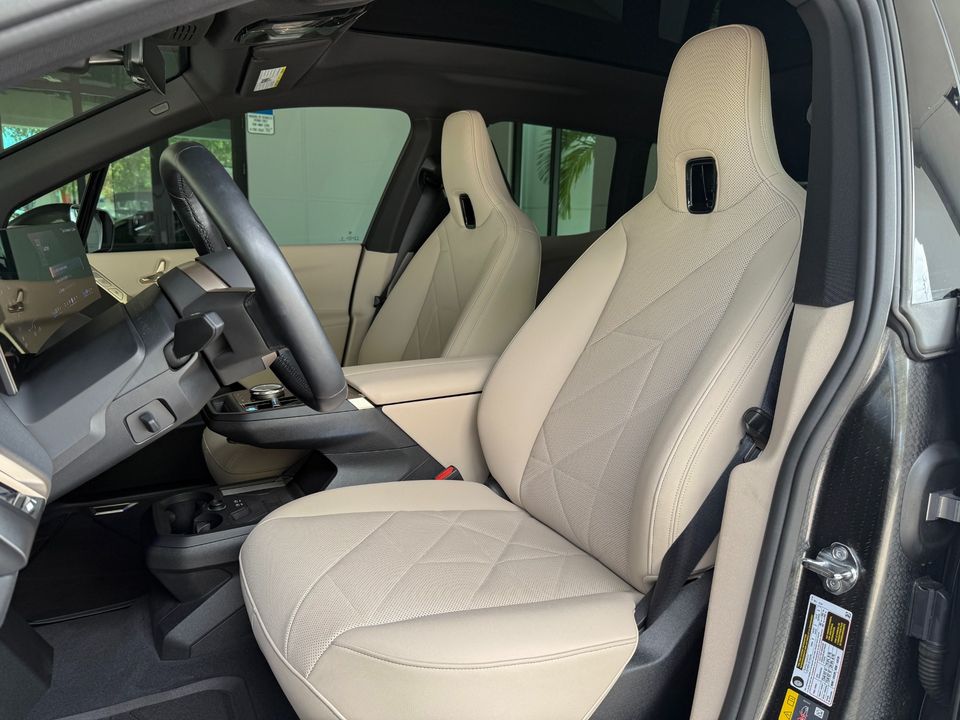 2025 BMW iX