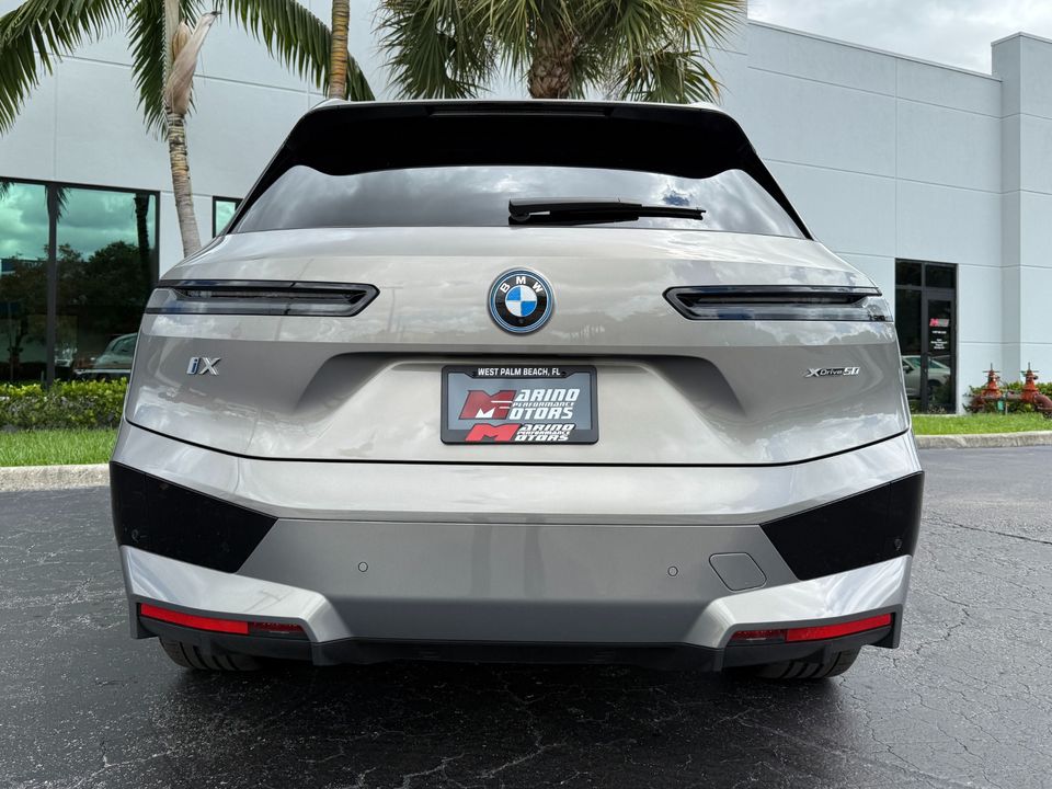2025 BMW iX
