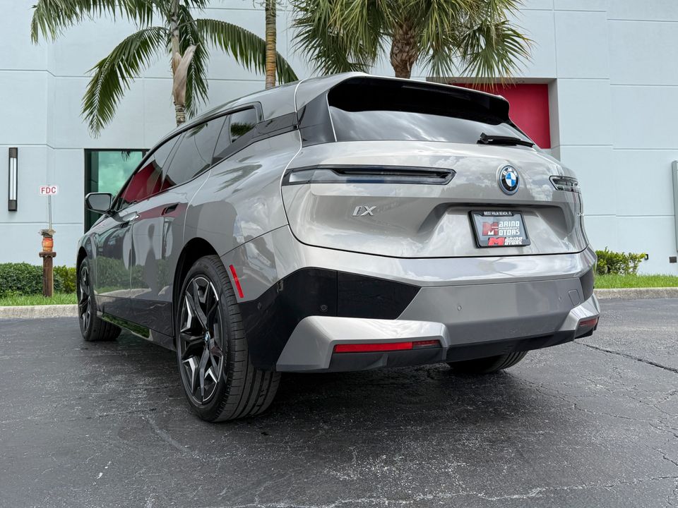 2025 BMW iX