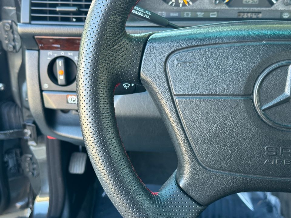 1992 Mercedes-Benz 500E