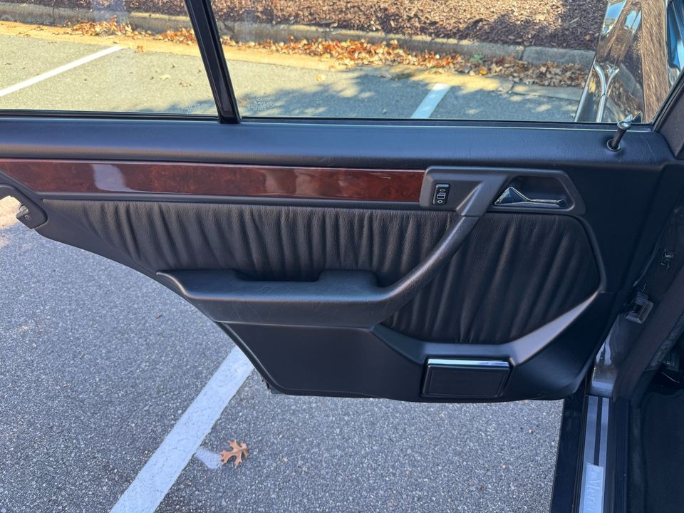 1992 Mercedes-Benz 500E