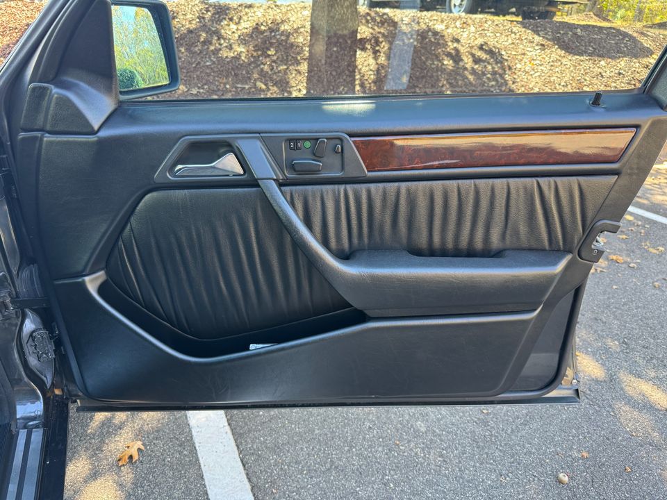 1992 Mercedes-Benz 500E