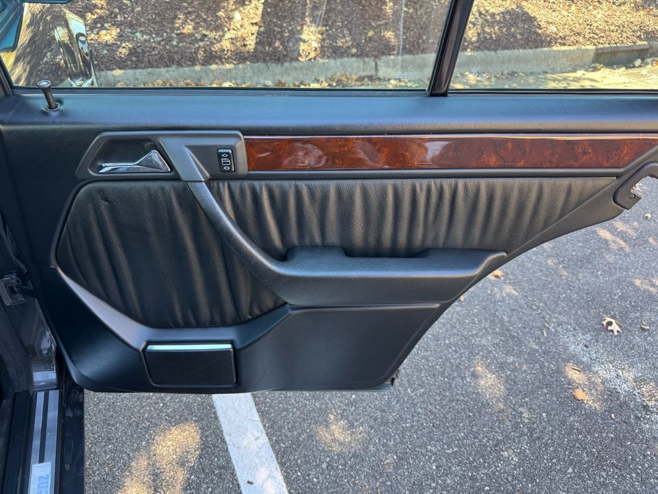 1992 Mercedes-Benz 500E