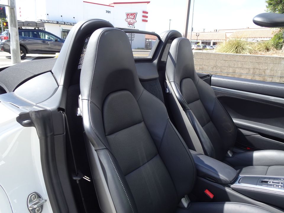 2021 Porsche 718 Boxster