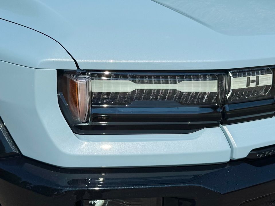 2025 GMC HUMMER EV