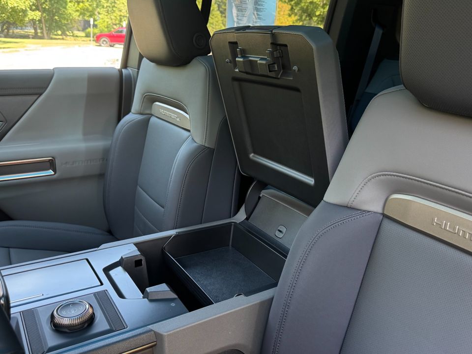 2025 GMC HUMMER EV