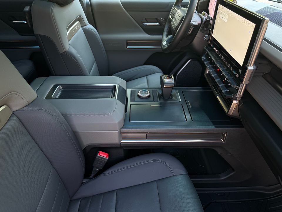 2025 GMC HUMMER EV