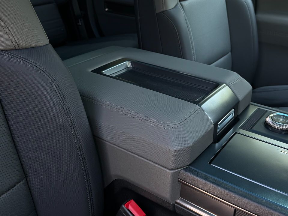 2025 GMC HUMMER EV