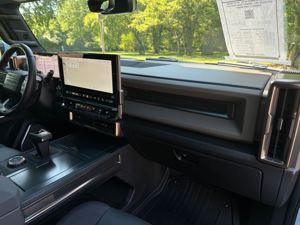2025 GMC HUMMER EV