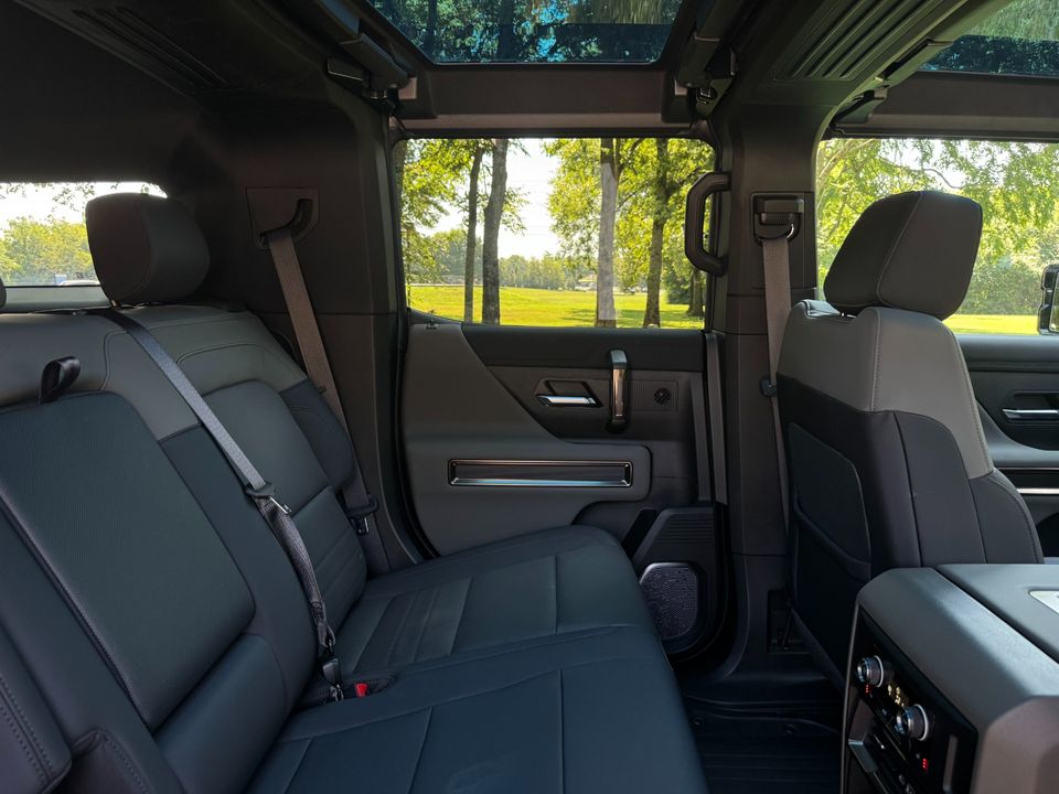 2025 GMC HUMMER EV