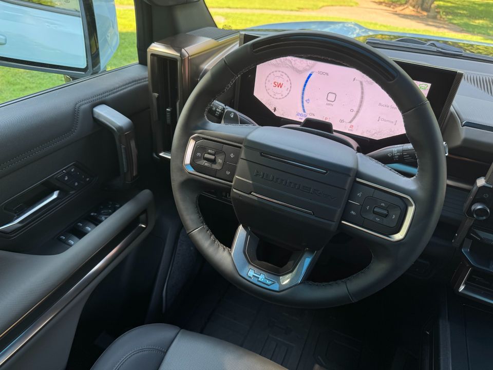 2025 GMC HUMMER EV