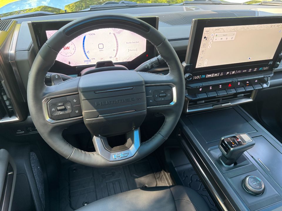 2025 GMC HUMMER EV