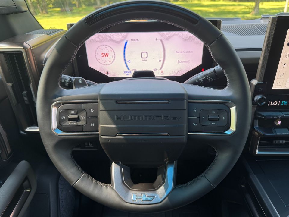 2025 GMC HUMMER EV