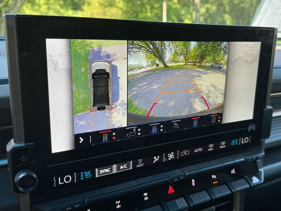 2025 GMC HUMMER EV